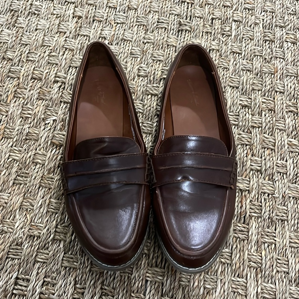 Barely used universal thread brown/cognac loafers size 9